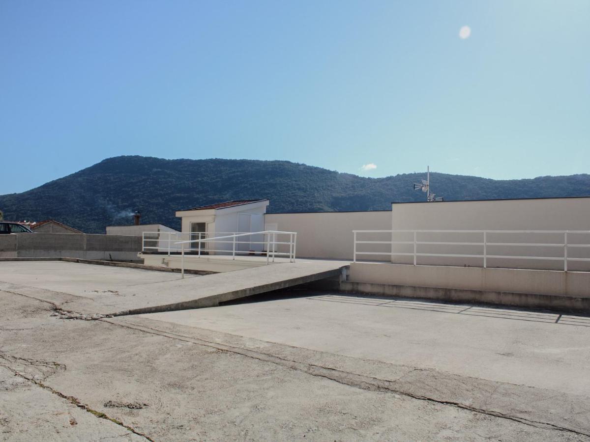 Apartments And Rooms Mato Neum Exterior photo